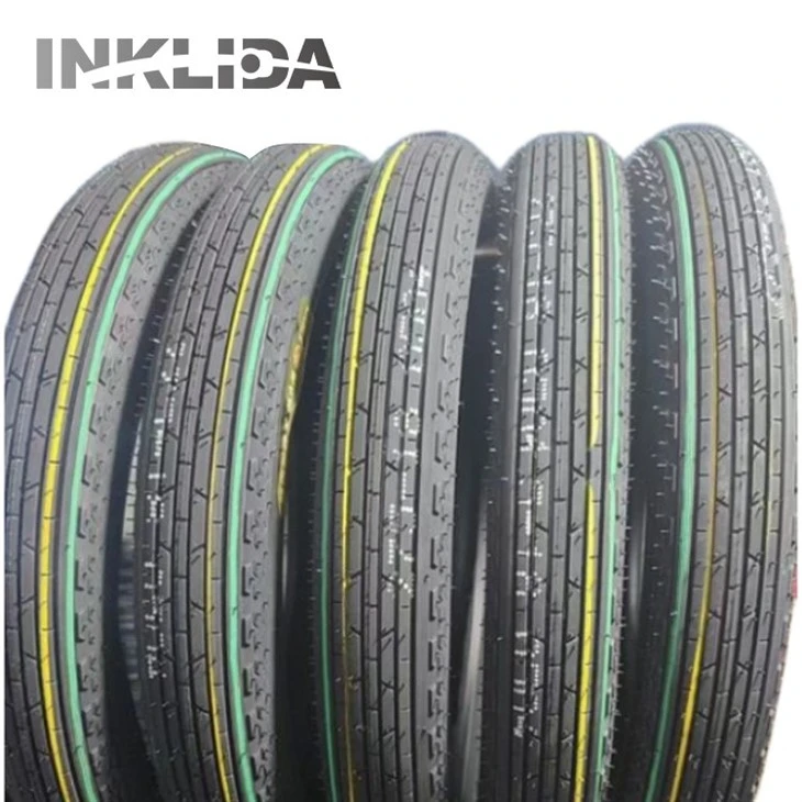 Classic motorcycle tire.png